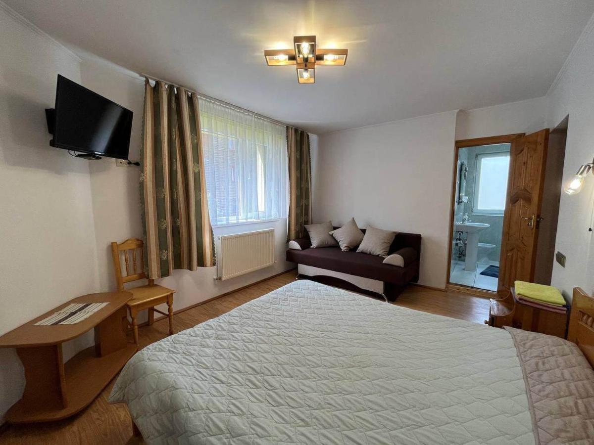 Oskolok Dovbusha Mini-Hotel Jaremtsje Buitenkant foto