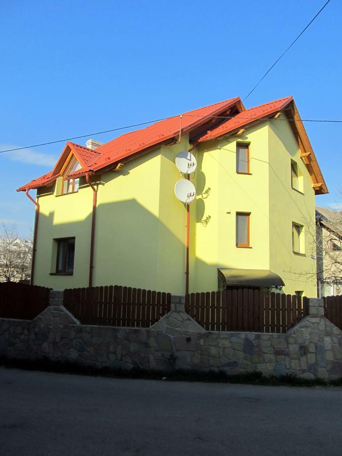 Oskolok Dovbusha Mini-Hotel Jaremtsje Buitenkant foto