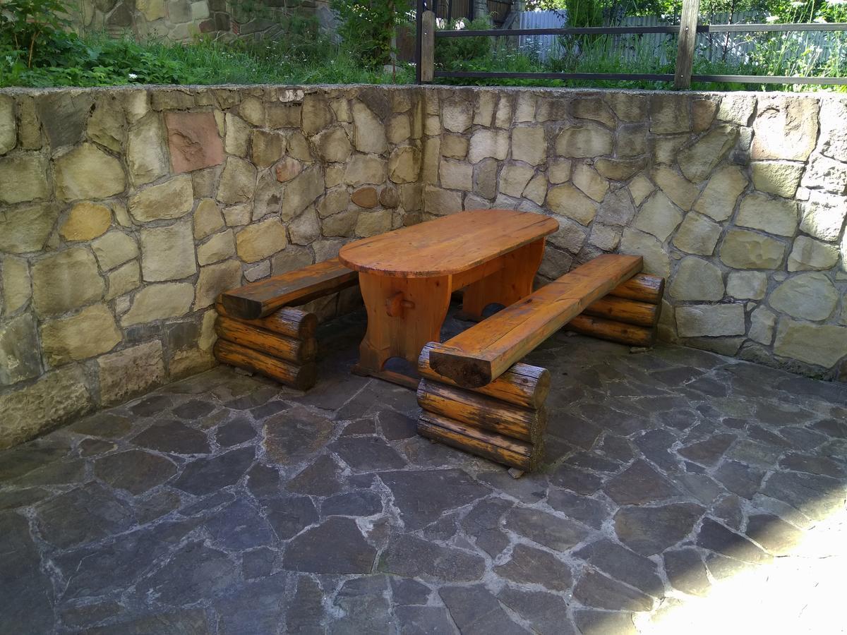 Oskolok Dovbusha Mini-Hotel Jaremtsje Buitenkant foto