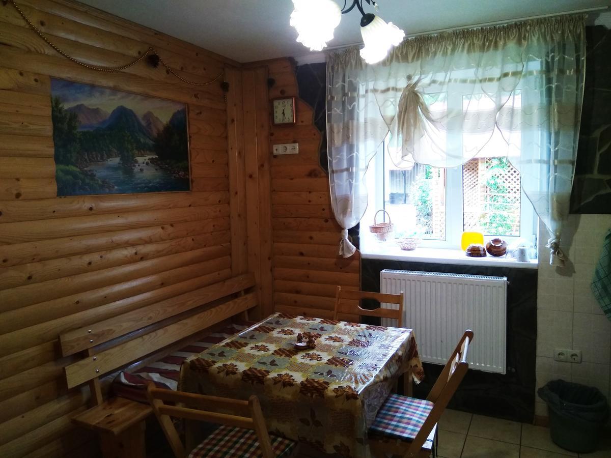 Oskolok Dovbusha Mini-Hotel Jaremtsje Buitenkant foto